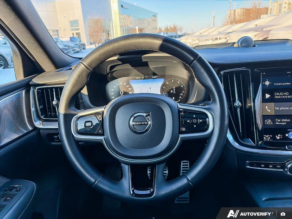 2022 Volvo S60 R-Design-14