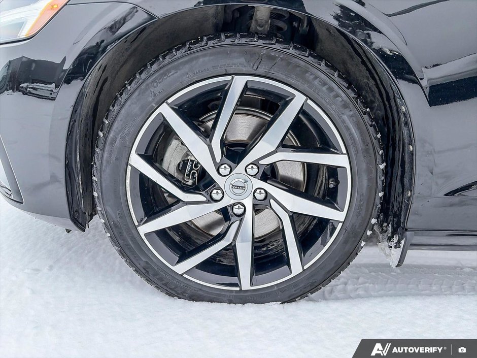 2022 Volvo S60-8