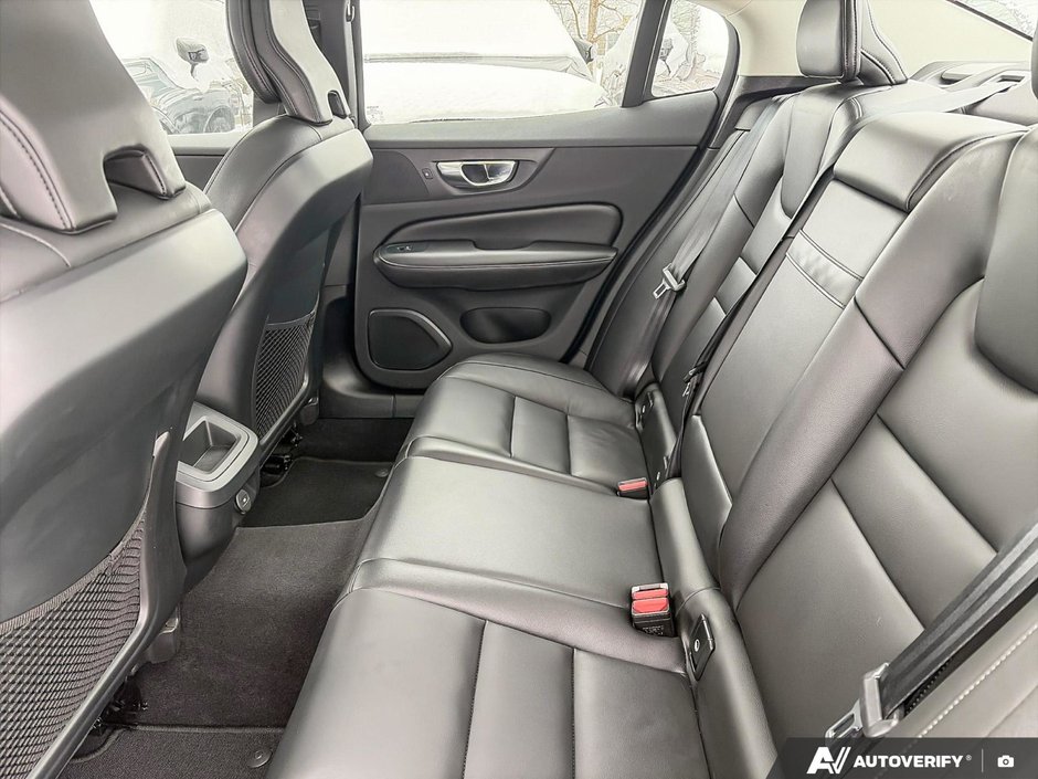 2022 Volvo S60-22
