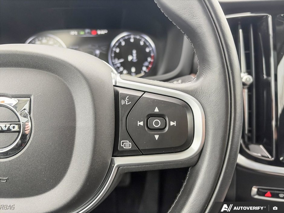 2022 Volvo S60-15