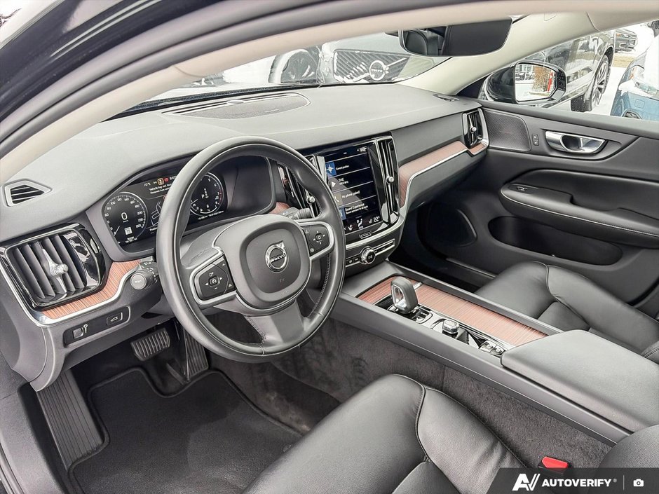 2022 Volvo S60-12