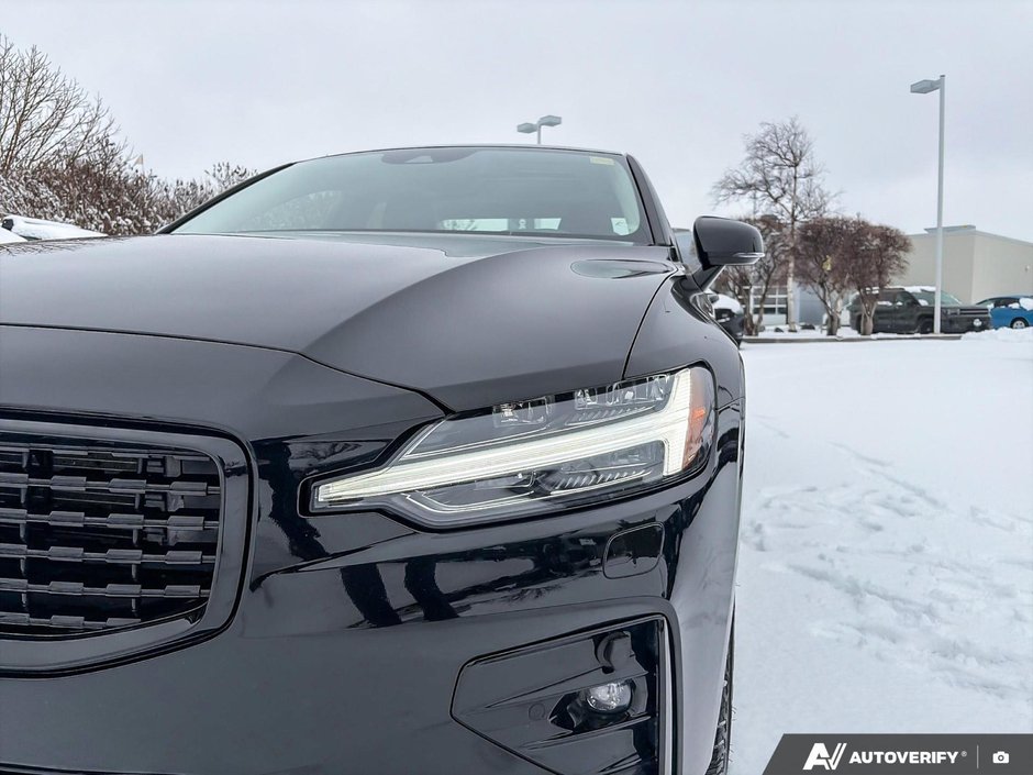 2022 Volvo S60-10