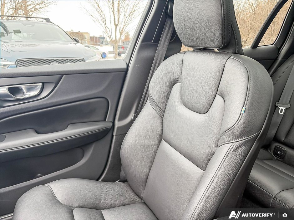 2025 Volvo V60 Cross Country Core-19