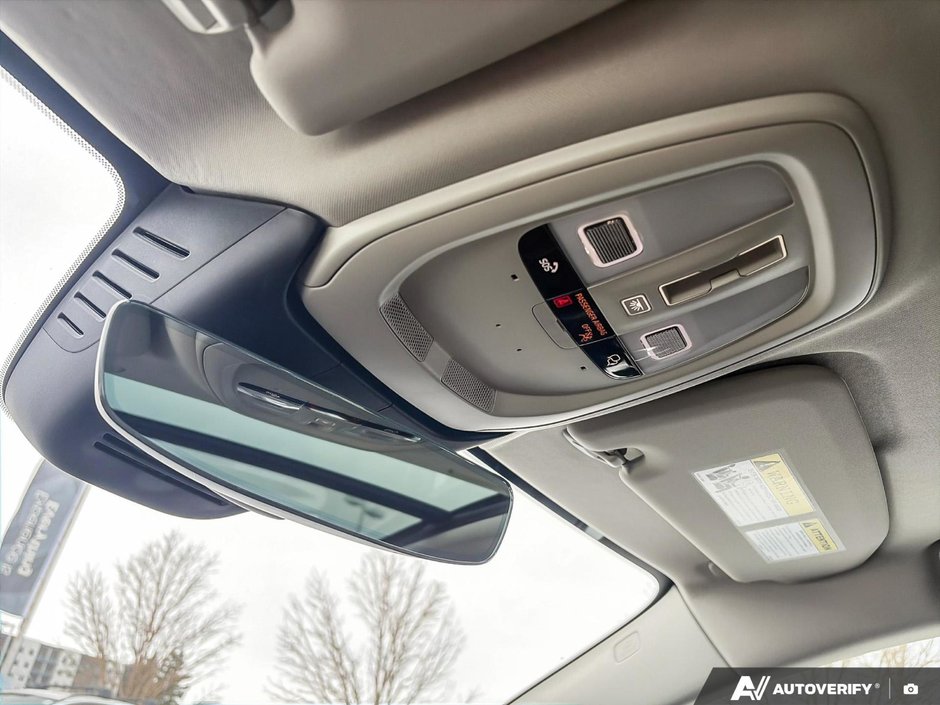 2025 Volvo V60 Cross Country Core-20