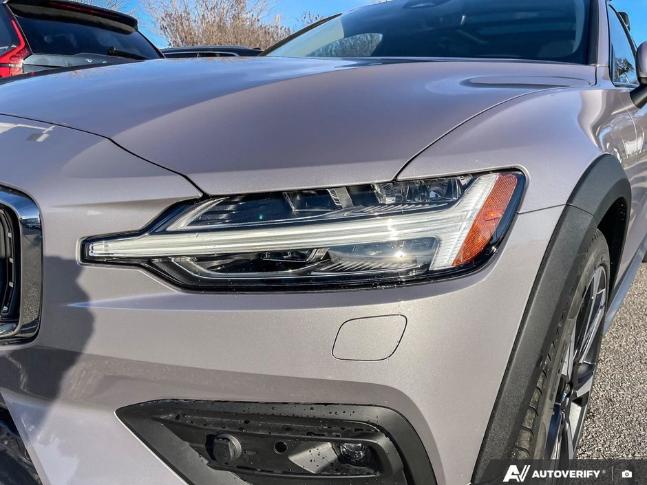 2026 Volvo V60 Cross Country Ultra-11