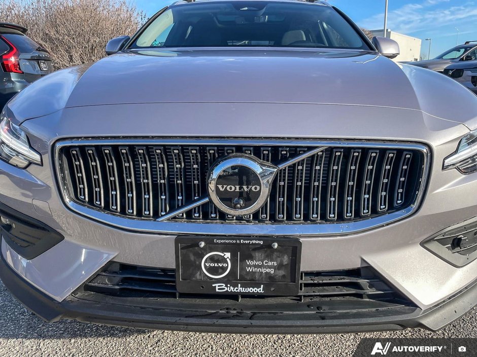 2026 Volvo V60 Cross Country Ultra-6