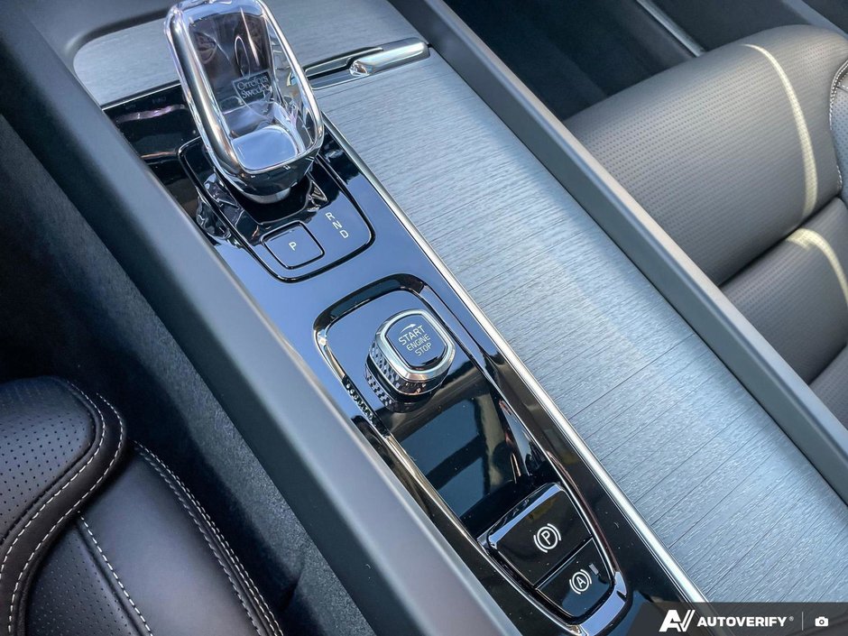 2026 Volvo V60 Cross Country Ultra-18