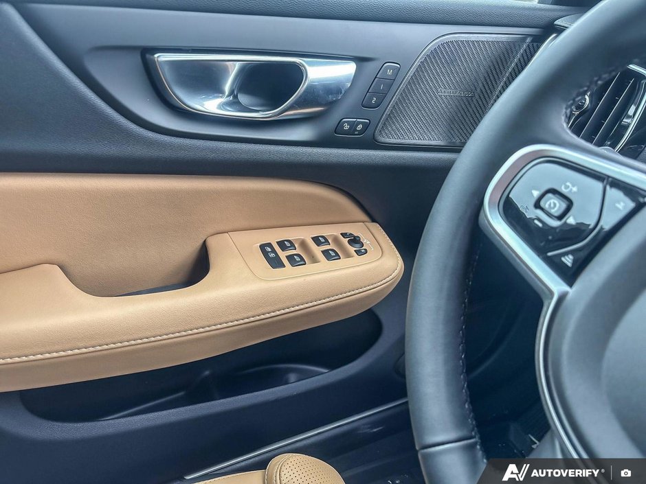 2026 Volvo V60 Cross Country Ultra-16