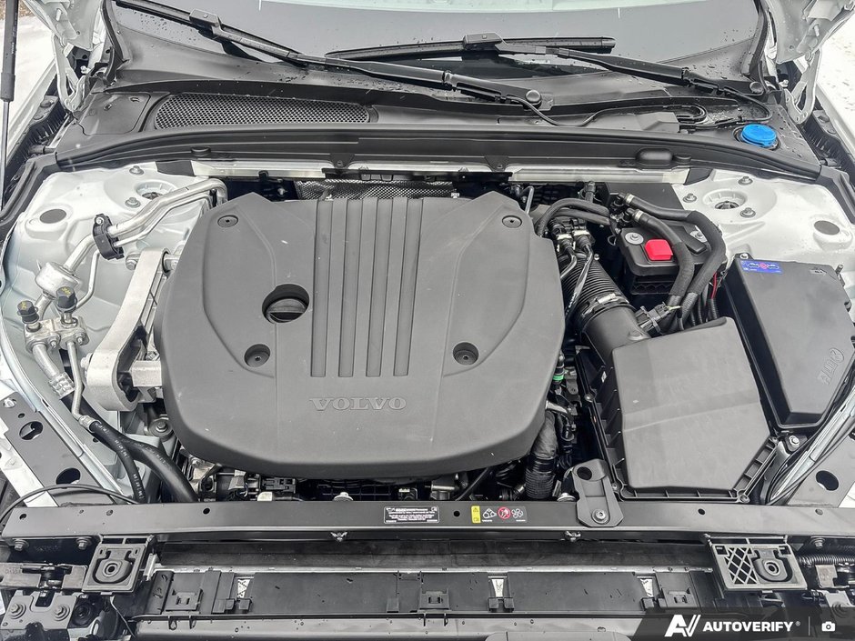 2026 Volvo V60 Cross Country Ultra-7