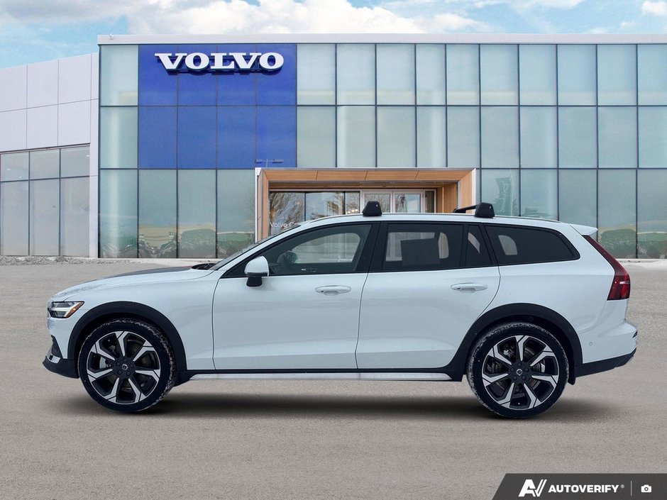 2026 Volvo V60 Cross Country Ultra-1