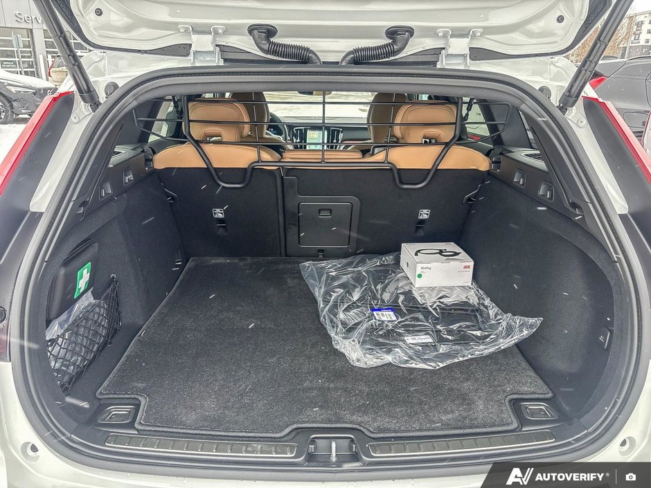 2026 Volvo V60 Cross Country Ultra-7