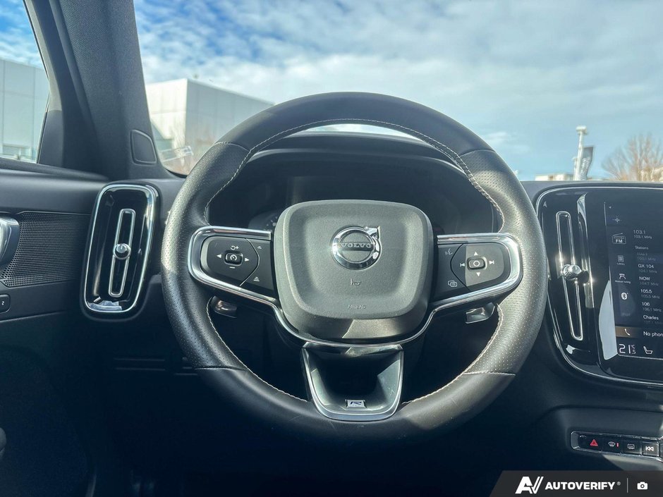 2020 Volvo XC40 R-Design-13