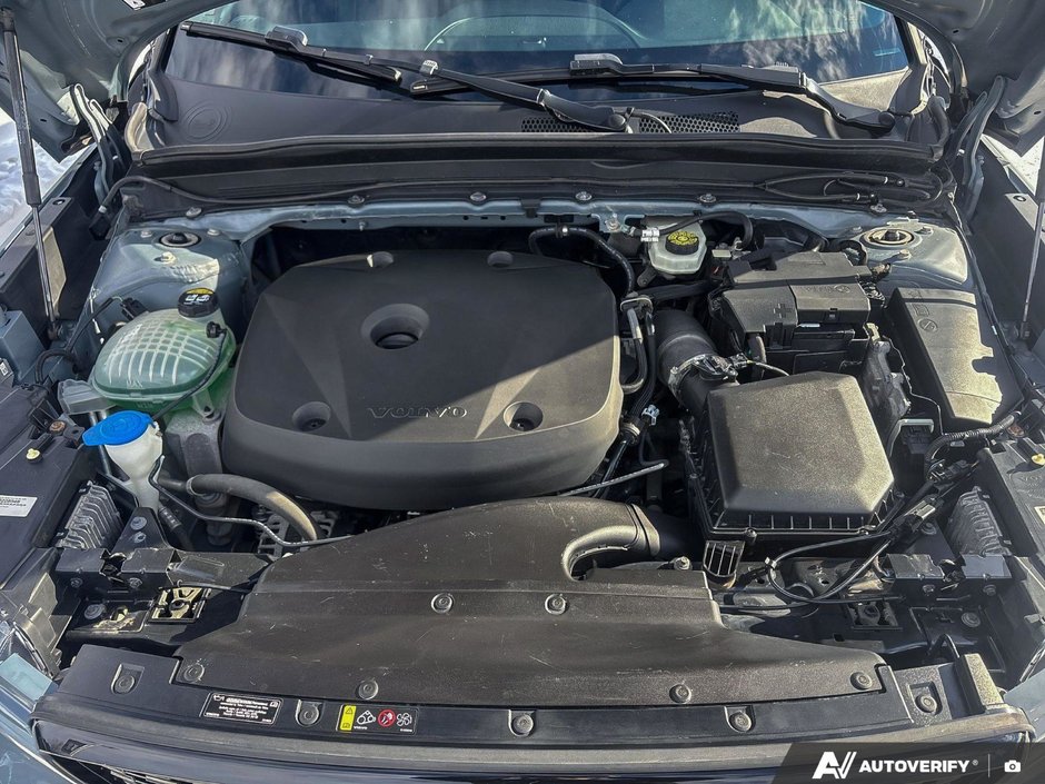 2020 Volvo XC40 R-Design-6