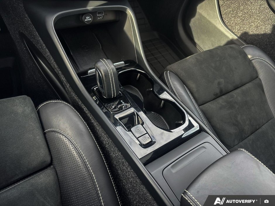 2020 Volvo XC40 R-Design-17