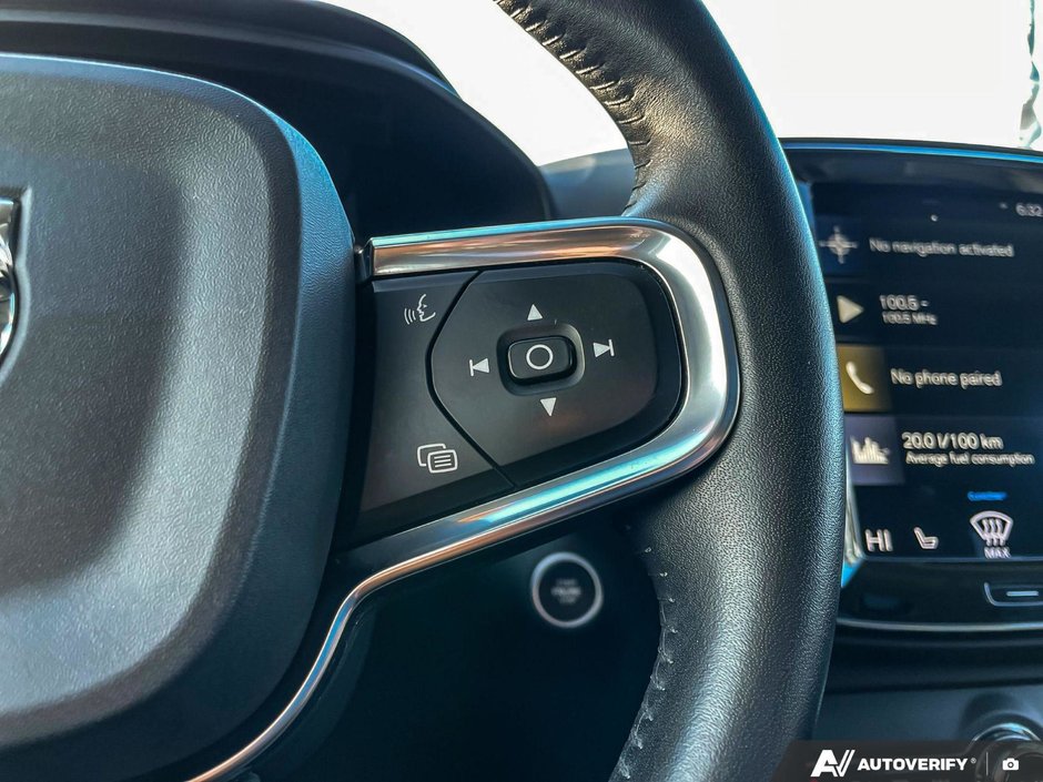 2020 Volvo XC40 Momentum-15