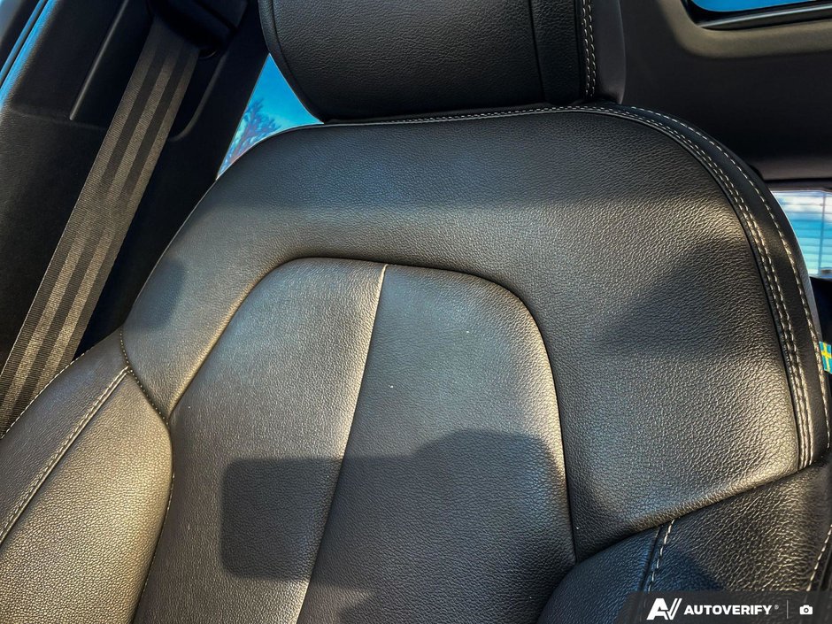 2020 Volvo XC40 Momentum-19