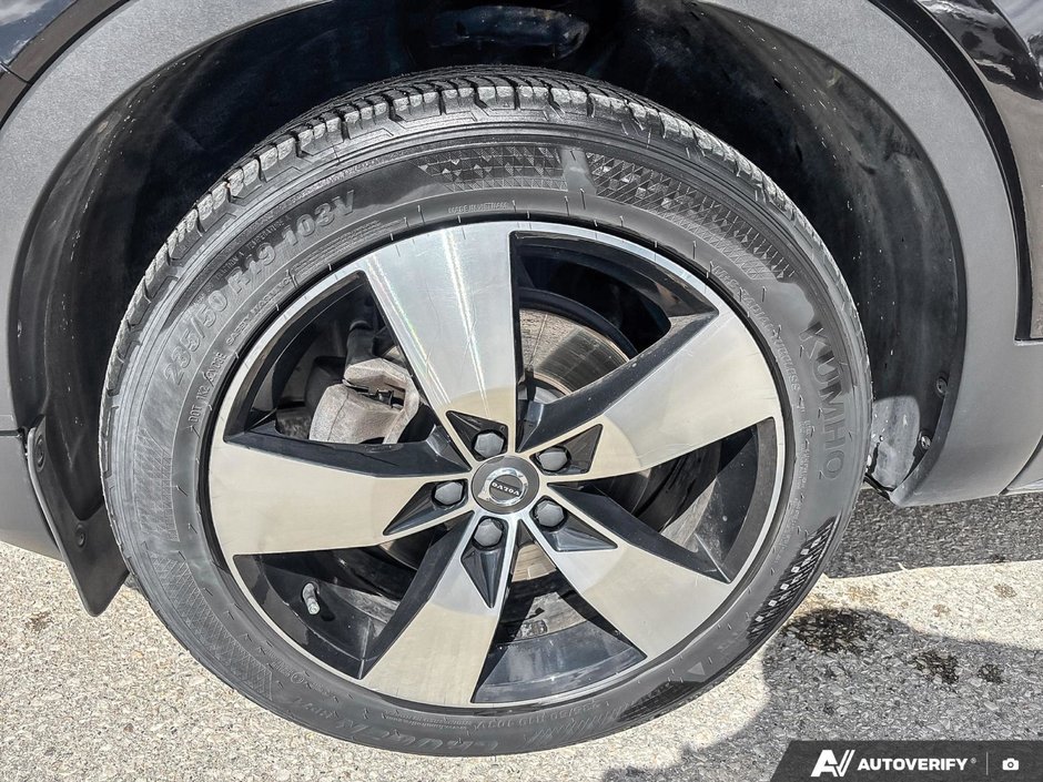2020 Volvo XC40 Momentum-9