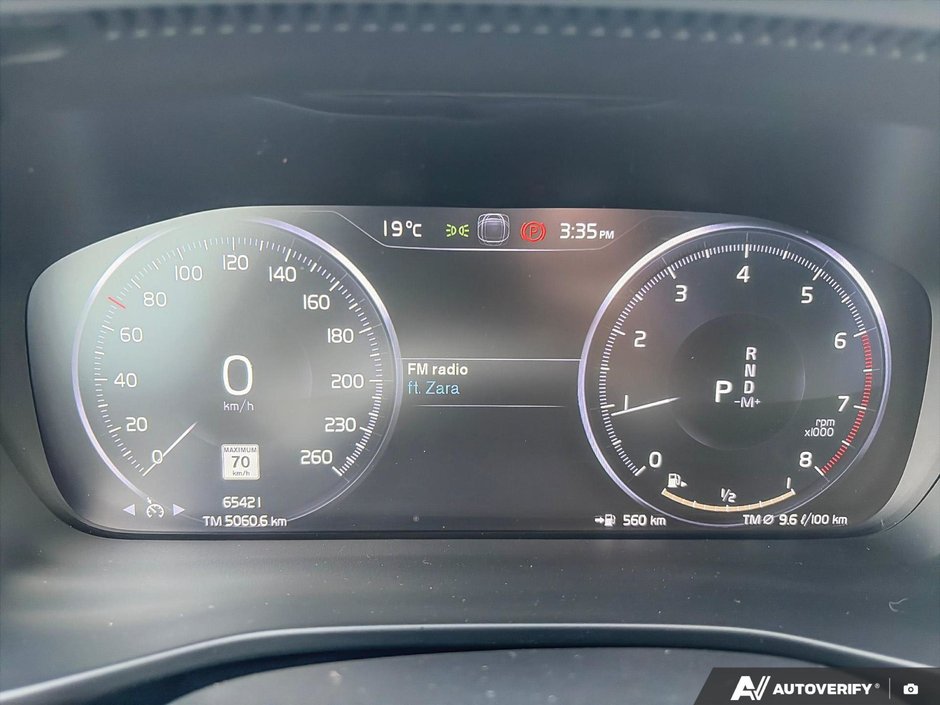 2021 Volvo XC40 Momentum-14