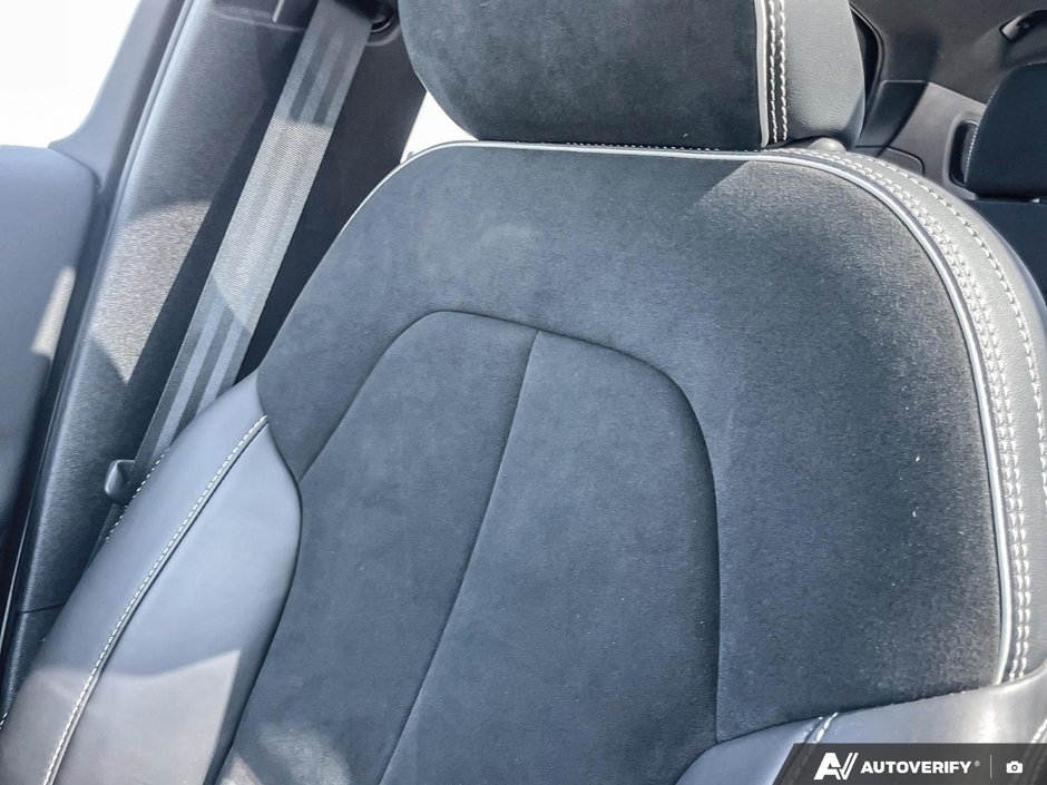 2022 Volvo XC40 R-Design-20