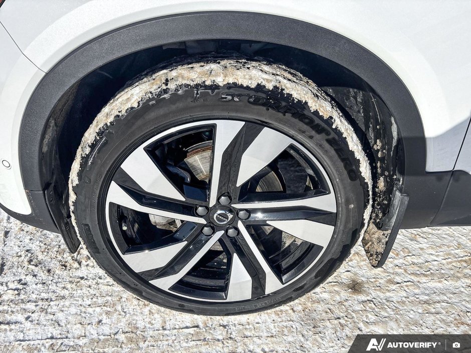 2023 Volvo XC40 Ultimate Bright Theme-8