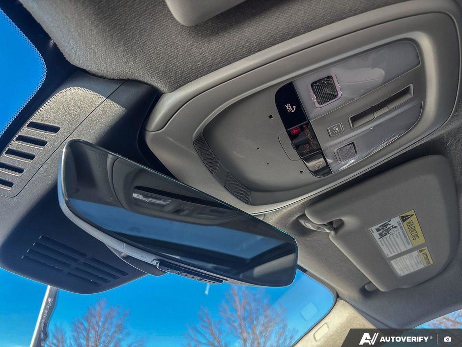 2023 Volvo XC40 Ultimate Bright Theme-20