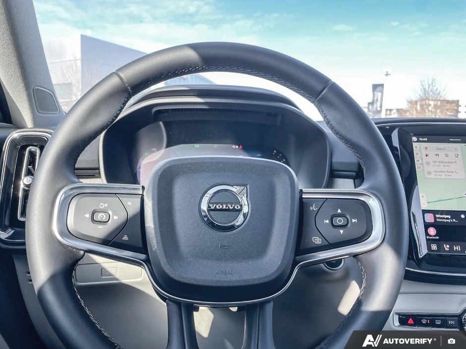 2023 Volvo XC40 Ultimate Bright Theme-14