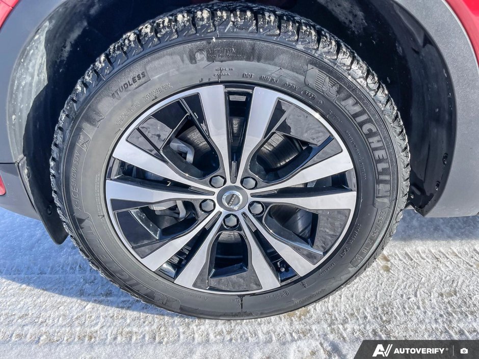 2023 Volvo XC40 Ultimate Bright Theme-8