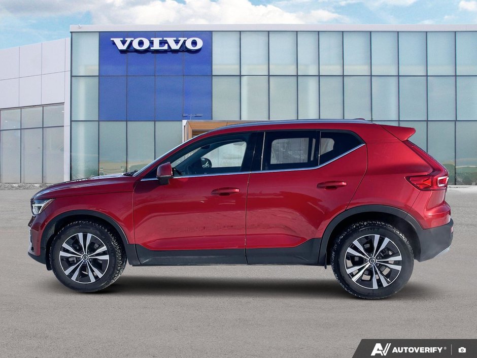2023 Volvo XC40 Ultimate Bright Theme-1
