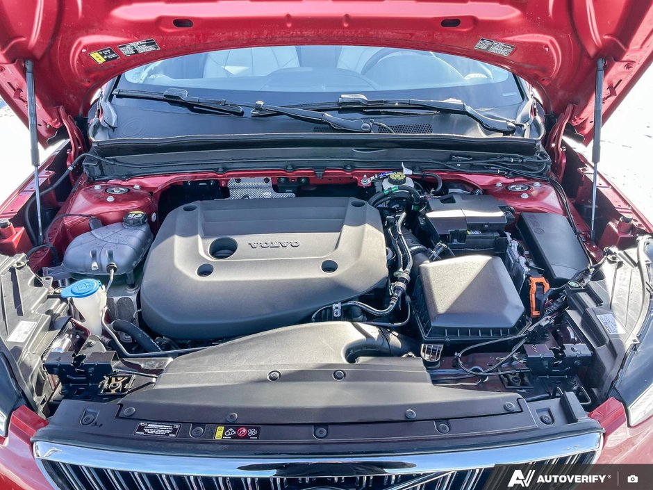 2023 Volvo XC40 Ultimate Bright Theme-6