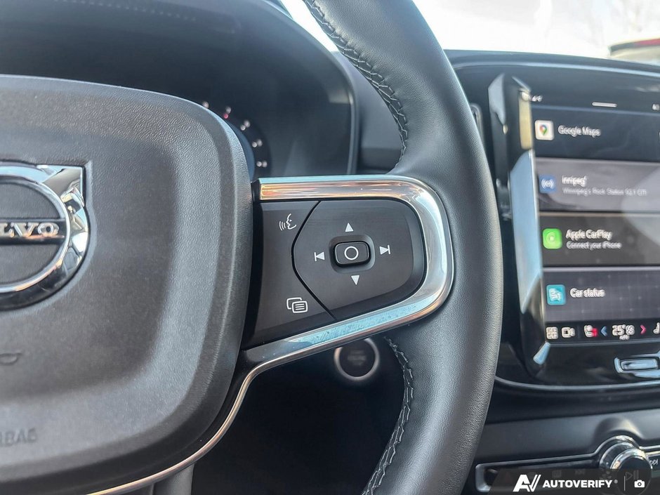 2025 Volvo XC40 Core Bright Theme-16