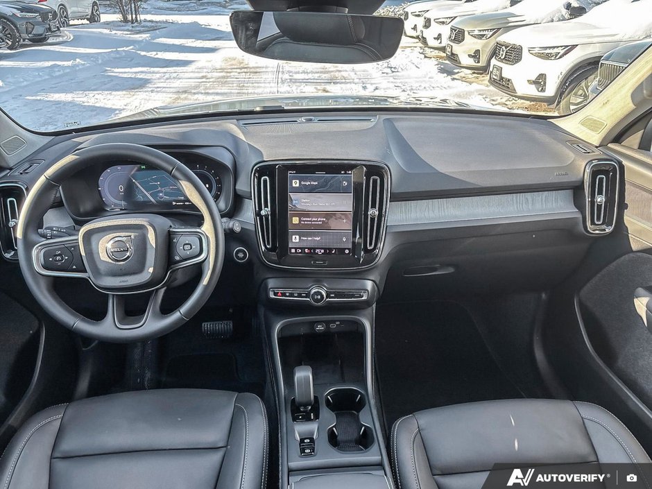 2025 Volvo XC40 Core Bright Theme-23