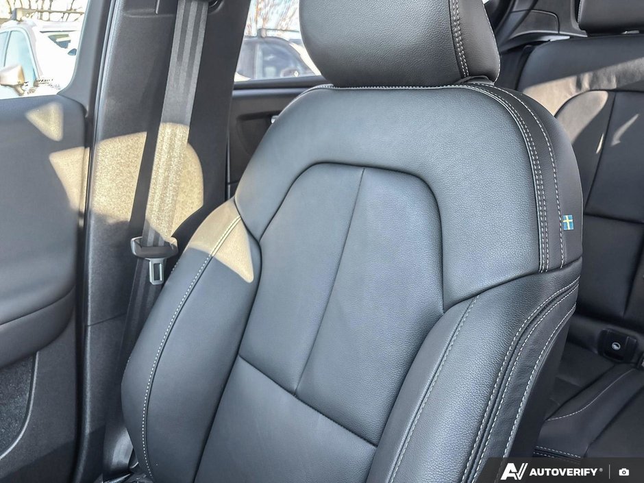 2025 Volvo XC40 Core Bright Theme-19