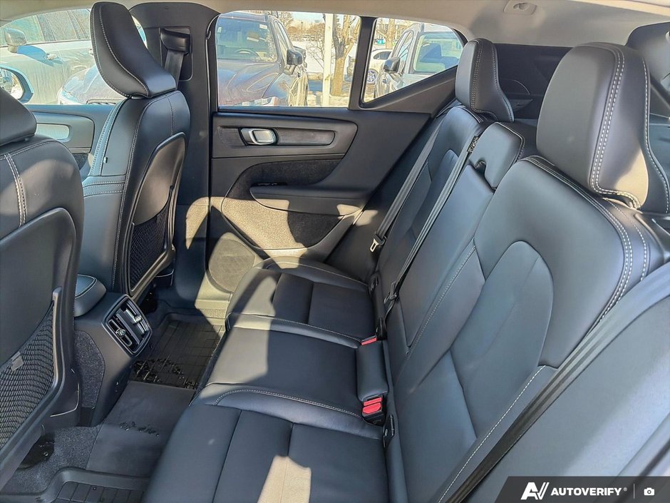 2025 Volvo XC40 Core Bright Theme-22