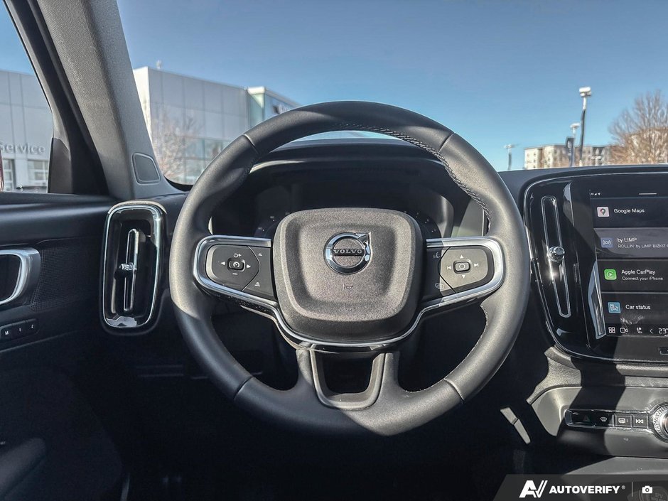 2025 Volvo XC40 Plus Bright Theme-13
