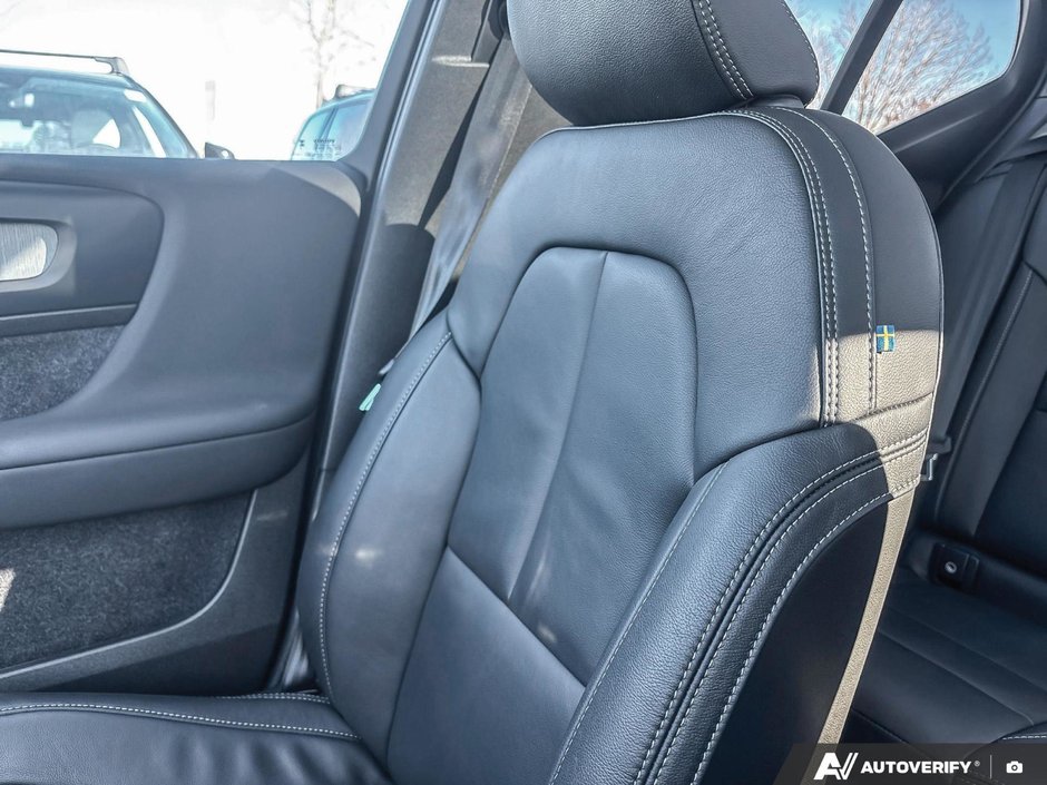 2025 Volvo XC40 Plus Bright Theme-19