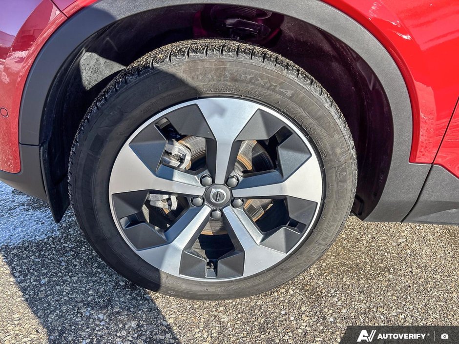 2025 Volvo XC40 Plus Bright Theme-8