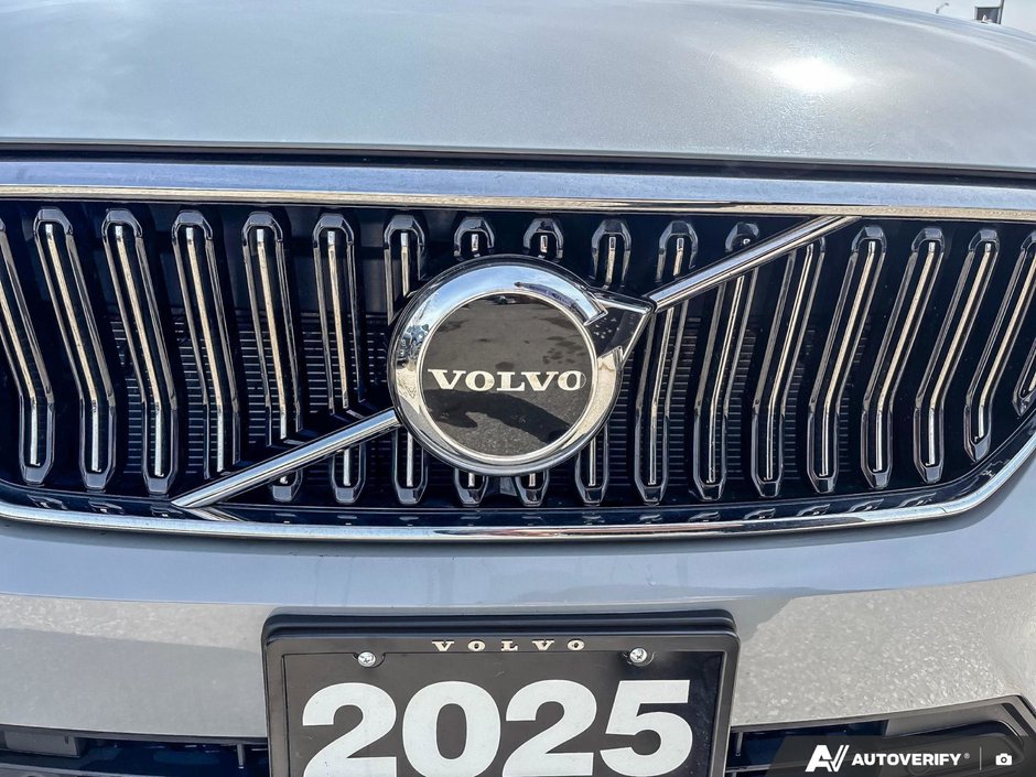 2025 Volvo XC40 Core Bright Theme-5