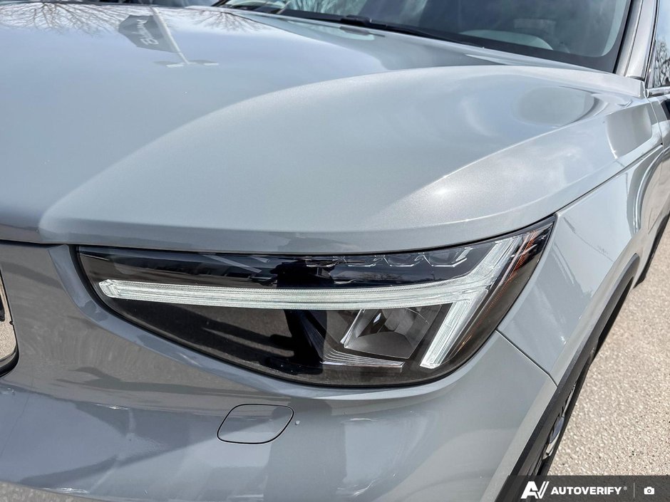 2025 Volvo XC40 Core Bright Theme-10