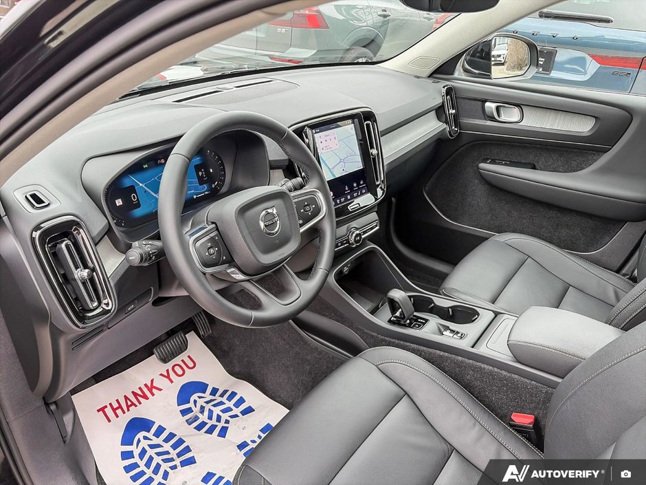 2025 Volvo XC40 Core Bright Theme-13