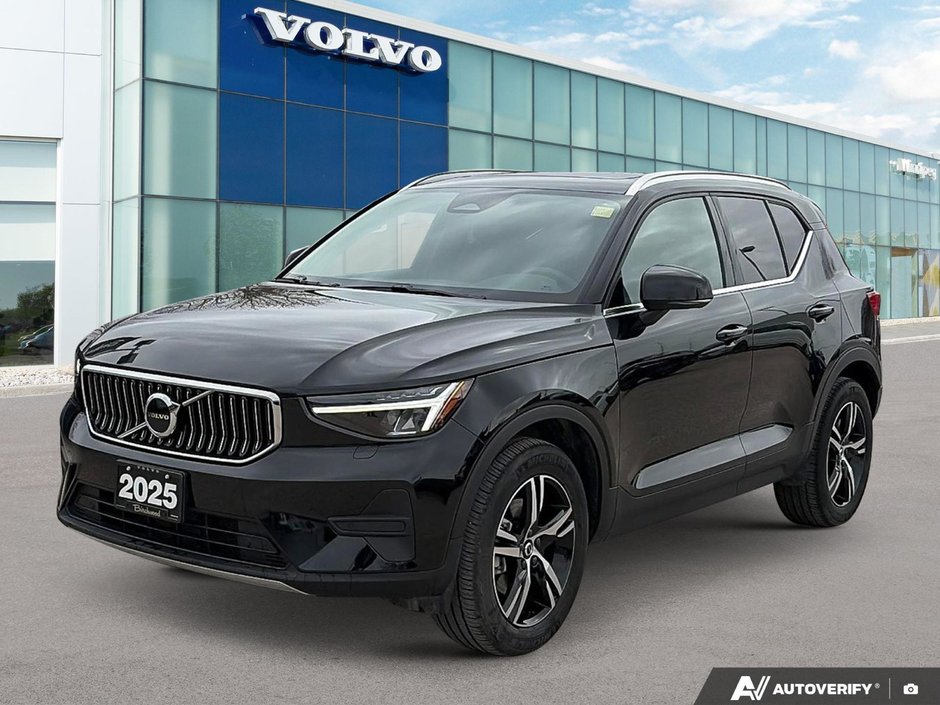 2025 Volvo XC40 Core Bright Theme-0