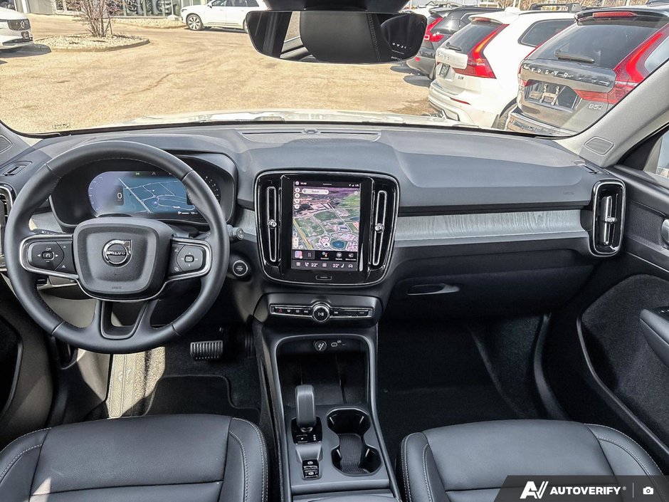 2025 Volvo XC40 Core Bright Theme-23