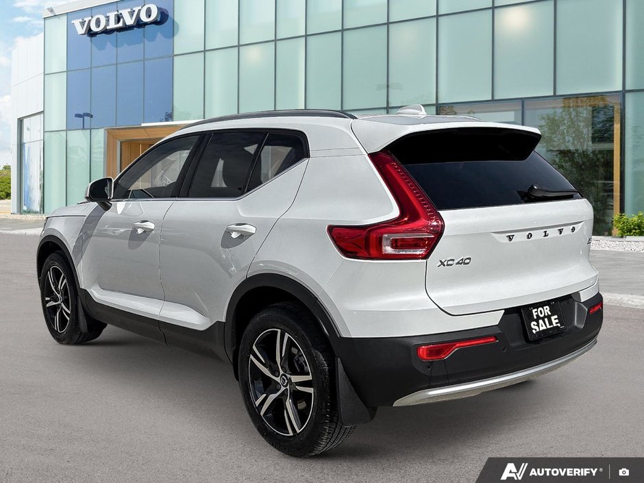 2025 Volvo XC40 Core Bright Theme-2