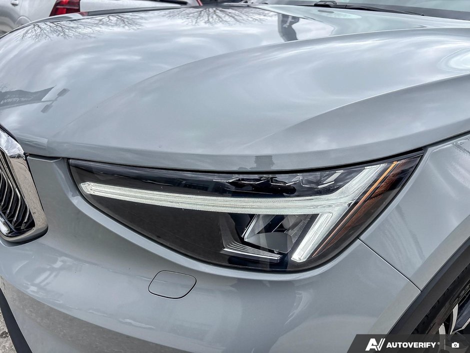2025 Volvo XC40 Core Bright Theme-10