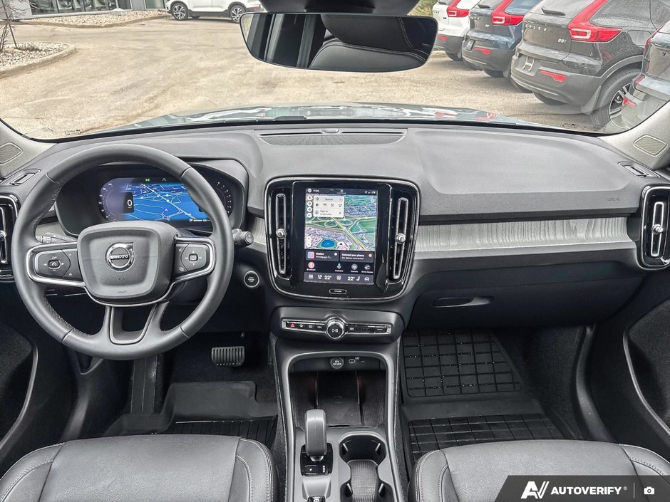 2025 Volvo XC40 Core Bright Theme-23