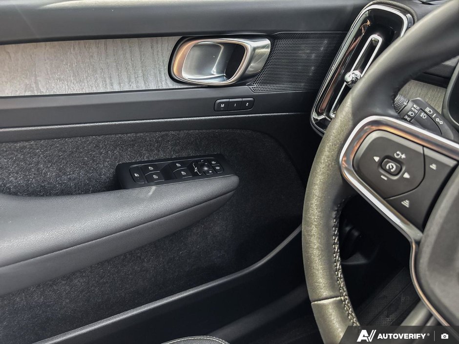 2025 Volvo XC40 Core Bright Theme-16