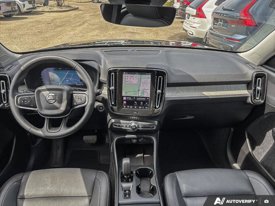 2025 Volvo XC40 Core Bright Theme-23