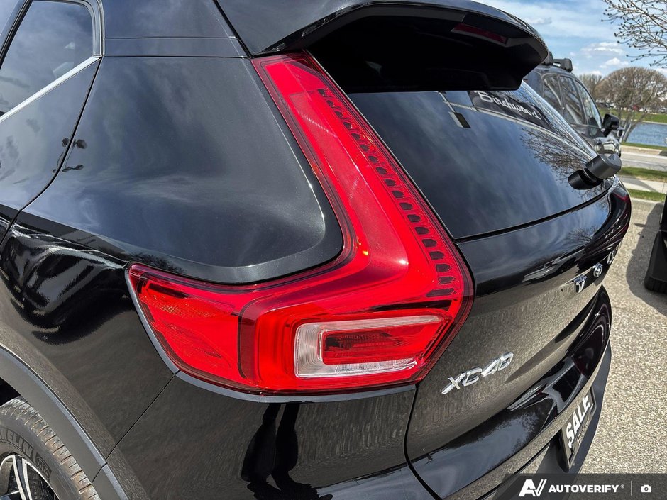 2025 Volvo XC40 Core Bright Theme-11