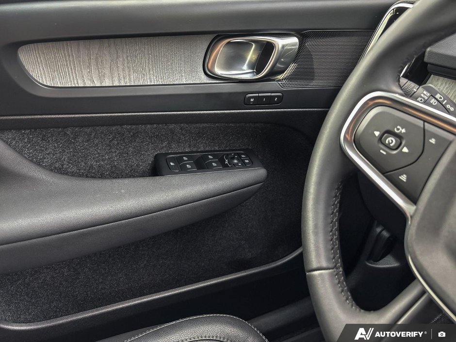 2025 Volvo XC40 Core Bright Theme-16