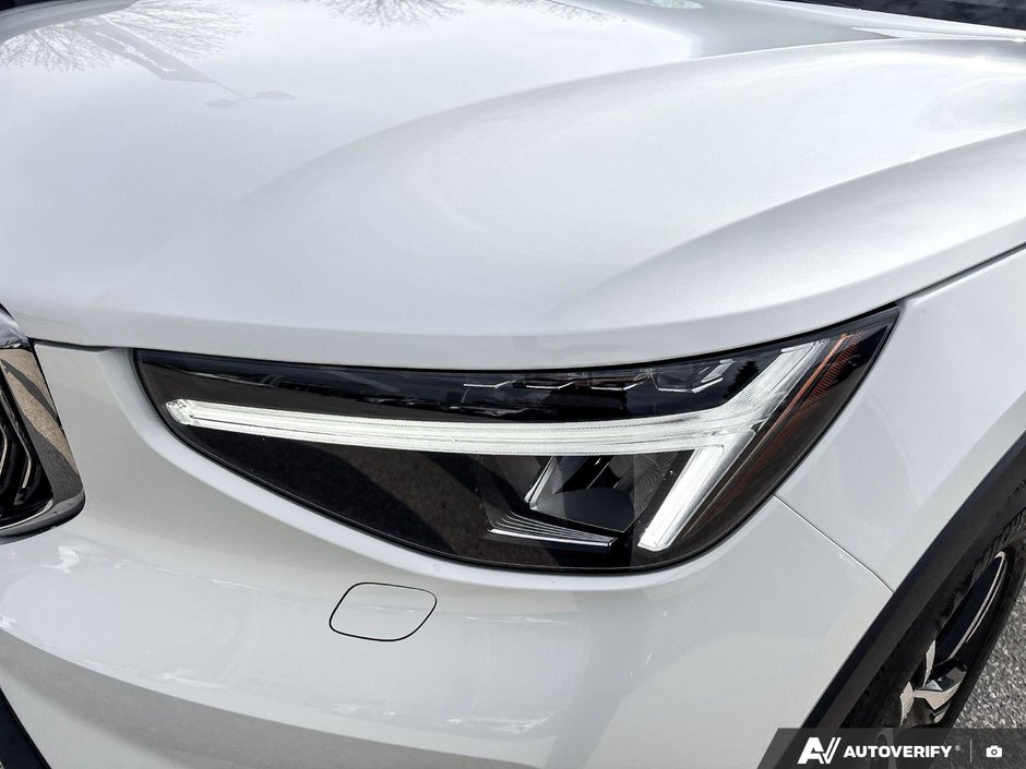 2025 Volvo XC40 Core Bright Theme-10