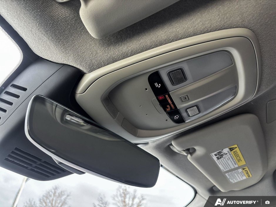 2025 Volvo XC40 Core Bright Theme-20